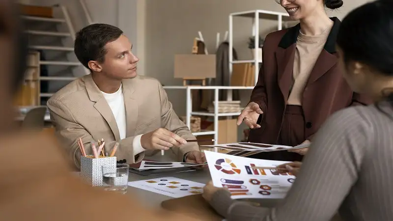 How Do Architects Use Visual Branding to Impress Clients Greatly?