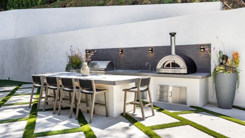 Outdoor Kitchen Builders Near Me: Everything You Need to Know Before You Build